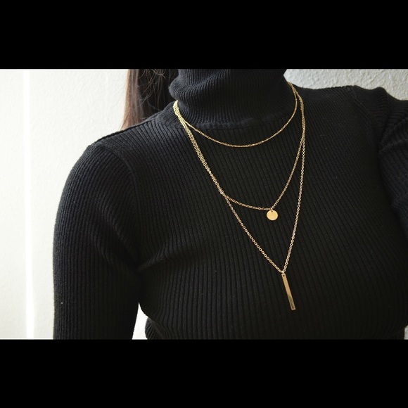 Minimalist Bohemian Indie Layered Gold Necklace - Picture 3 of 11